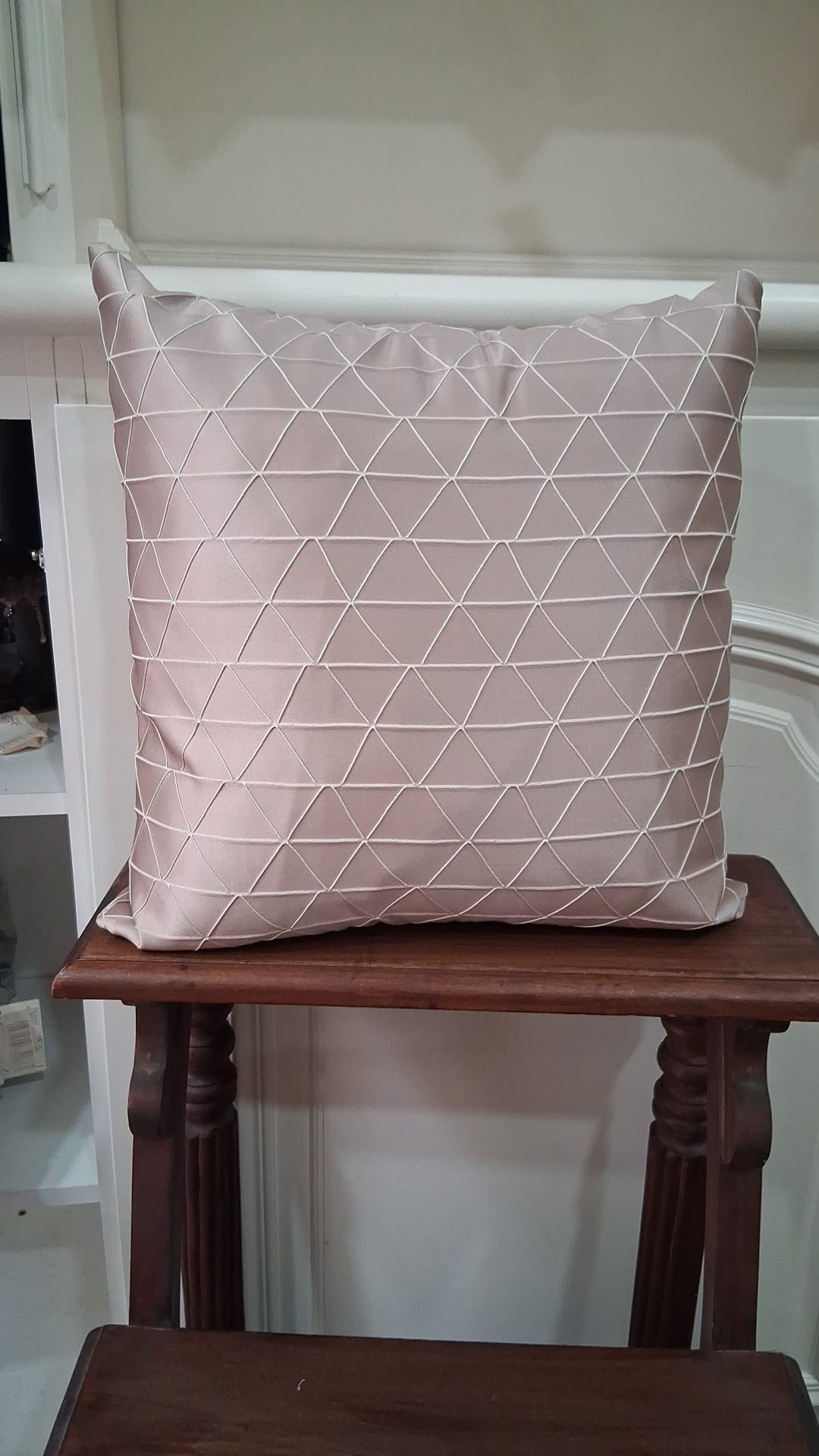 Cuscino geometrico Rosa in Raso 45x45